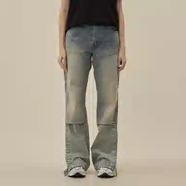 11ESTRANGER ASTRANGER
