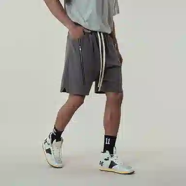 11ESTRANGER ASTRANGER