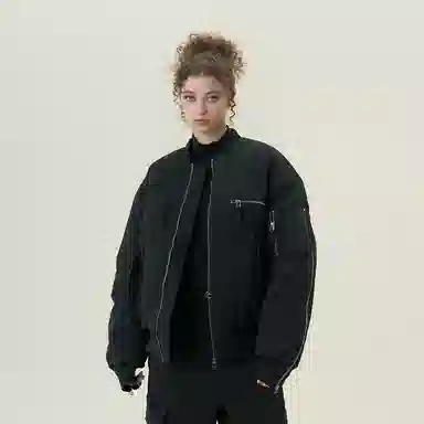 11ESTRANGER ASTRANGER
