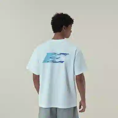 11ESTRANGER ASTRANGER ET