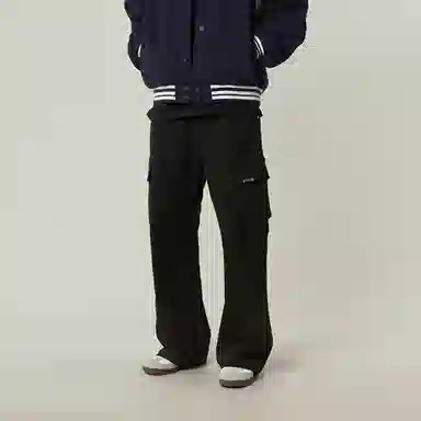 11ESTRANGER ASTRANGER