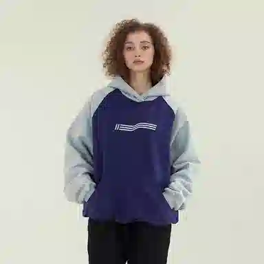 11ESTRANGER ASTRANGER Logo