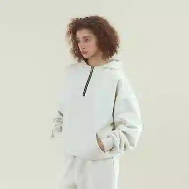 11ESTRANGER ASTRANGER