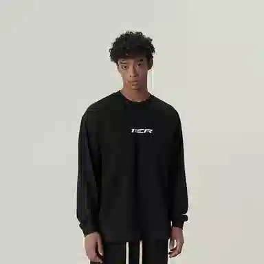 11ESTRANGER ASTRANGER logoT