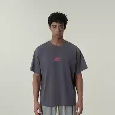 11ESTRANGER ASTRANGER ET