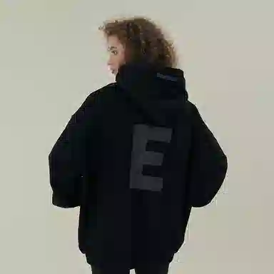 11ESTRANGER ASTRANGER