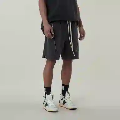 11ESTRANGER ASTRANGER