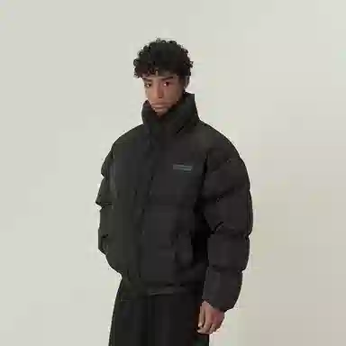 11ESTRANGER ASTRANGER