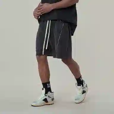 11ESTRANGER ASTRANGER