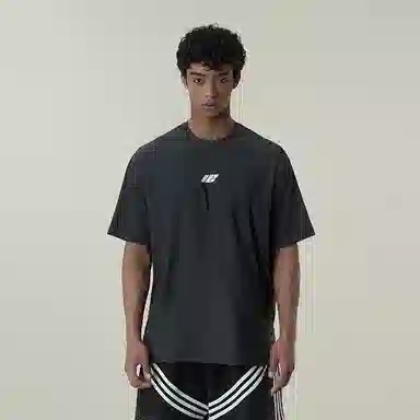 11ESTRANGER ASTRANGER ET