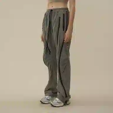 11ESTRANGER ASTRANGER