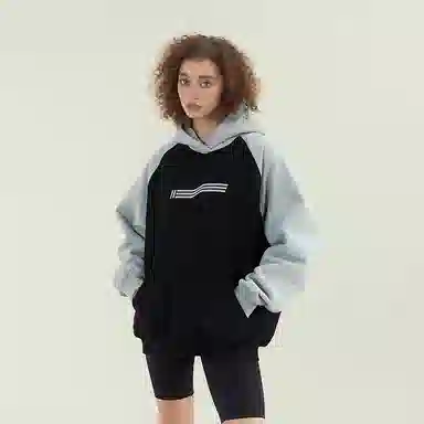 11ESTRANGER ASTRANGER Logo