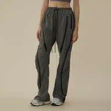 11ESTRANGER ASTRANGER