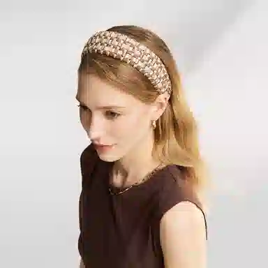 ELLE