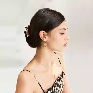 ELLE