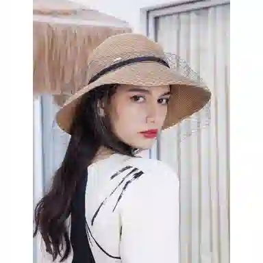 ELLE