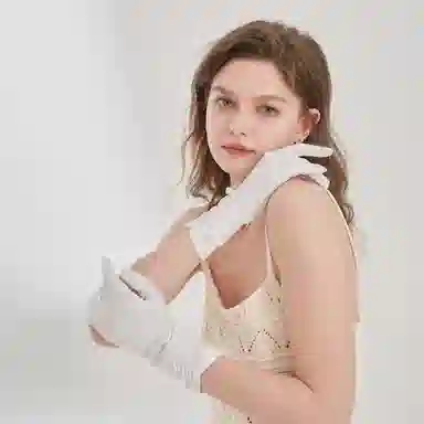 ELLE