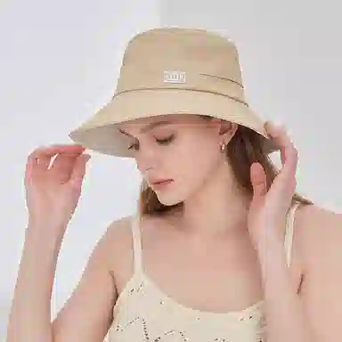 ELLE