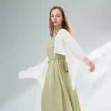 ELLE
