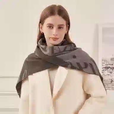 ELLE 100