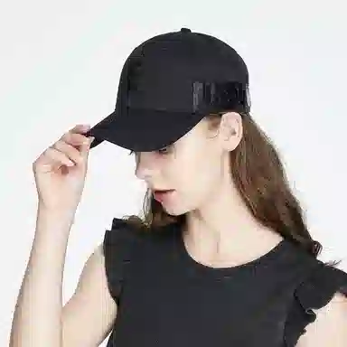 ELLE