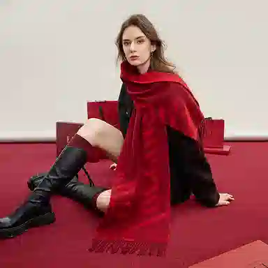 ELLE Wool Jacquard Scarf