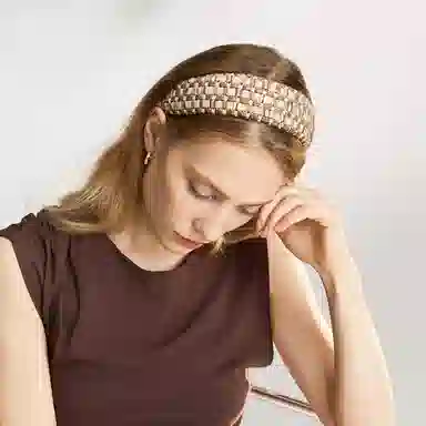 ELLE