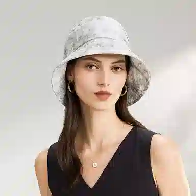 ELLE