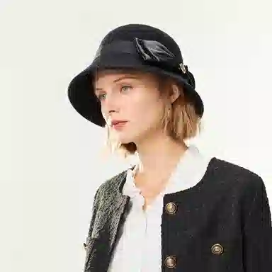 ELLE
