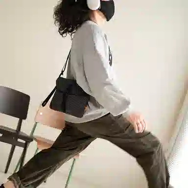 MYBRANDORIGINAL Classic Nylon Crossbody Bag Black