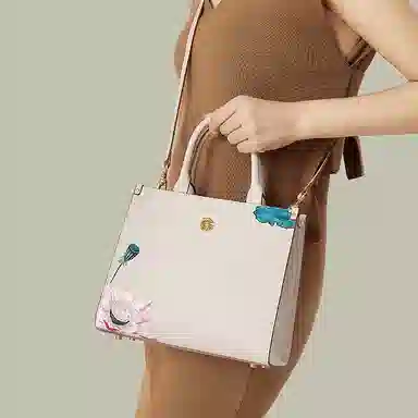 宫选 荷花系列 新潮古风复古香风 简约玉佩挂件 荷花莲花刺绣 山水庭院 牛皮 单肩斜挎手提包 小号 女款 荷塘月色