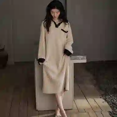 同语 睡裙女秋冬季珊瑚绒加厚长裙睡衣女士半边绒加绒可外穿家居服 家居连衣裙 稥杏色 女款