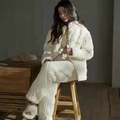 同语 睡衣女士秋冬季珊瑚绒三层夹棉加厚加绒套装冬天可外穿家居服 家居套装 女款 菊白色