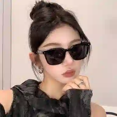 CMFY ins