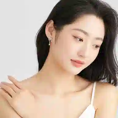 CMFY ins