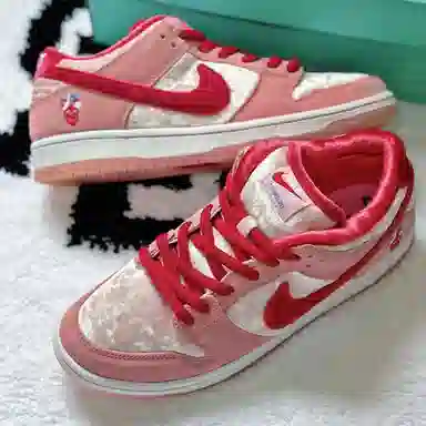 CMFY 7Dunk SB