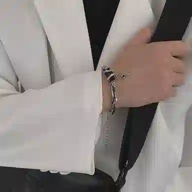 CMFY ins