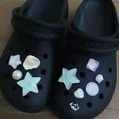 US8ACC crocs