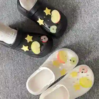 US8ACC CrocsDIY