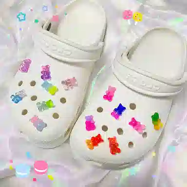 US8ACC Rainbow Bear Shoe Charm