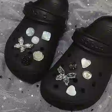 US8ACC CrocsDIY