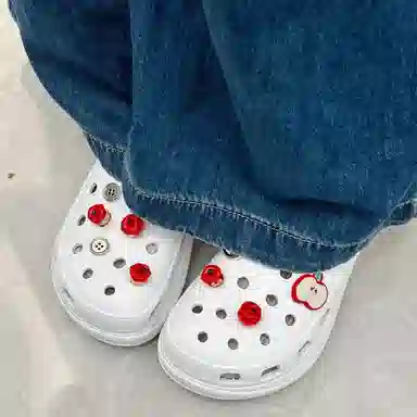 US8ACC CrocsDIY