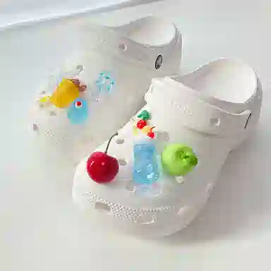 US8ACC crocs
