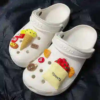 US8ACC Crocs DIY