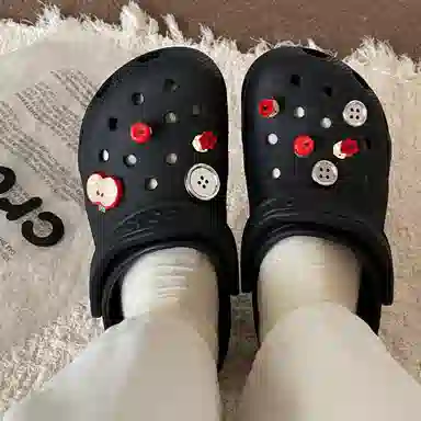 US8ACC CrocsDIY