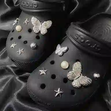 US8ACC Crocs DIY