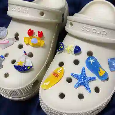 US8ACC CrocsDIY