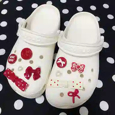 US8ACC miu CrocsDIY
