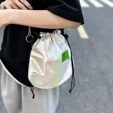 尼格尔 潮流抽绳超纤尼龙水桶包单肩斜挎包 男女同款 多色