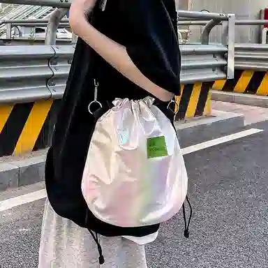 尼格尔 潮流抽绳超纤尼龙水桶包单肩斜挎包 男女同款 多色